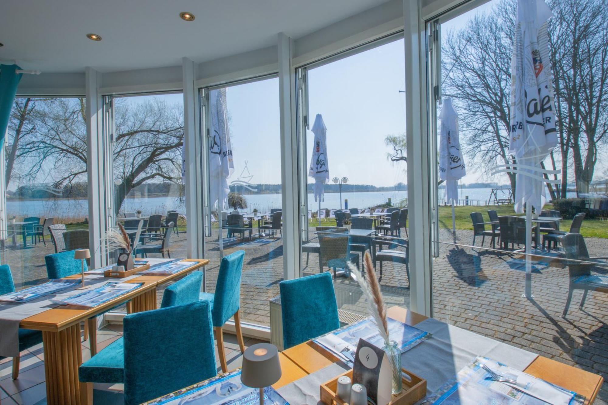Seehotel Bollmannsruh Päwesin Exterior foto
